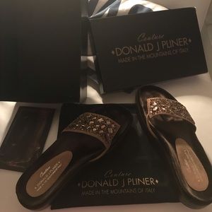 Donald J Pliner Couture